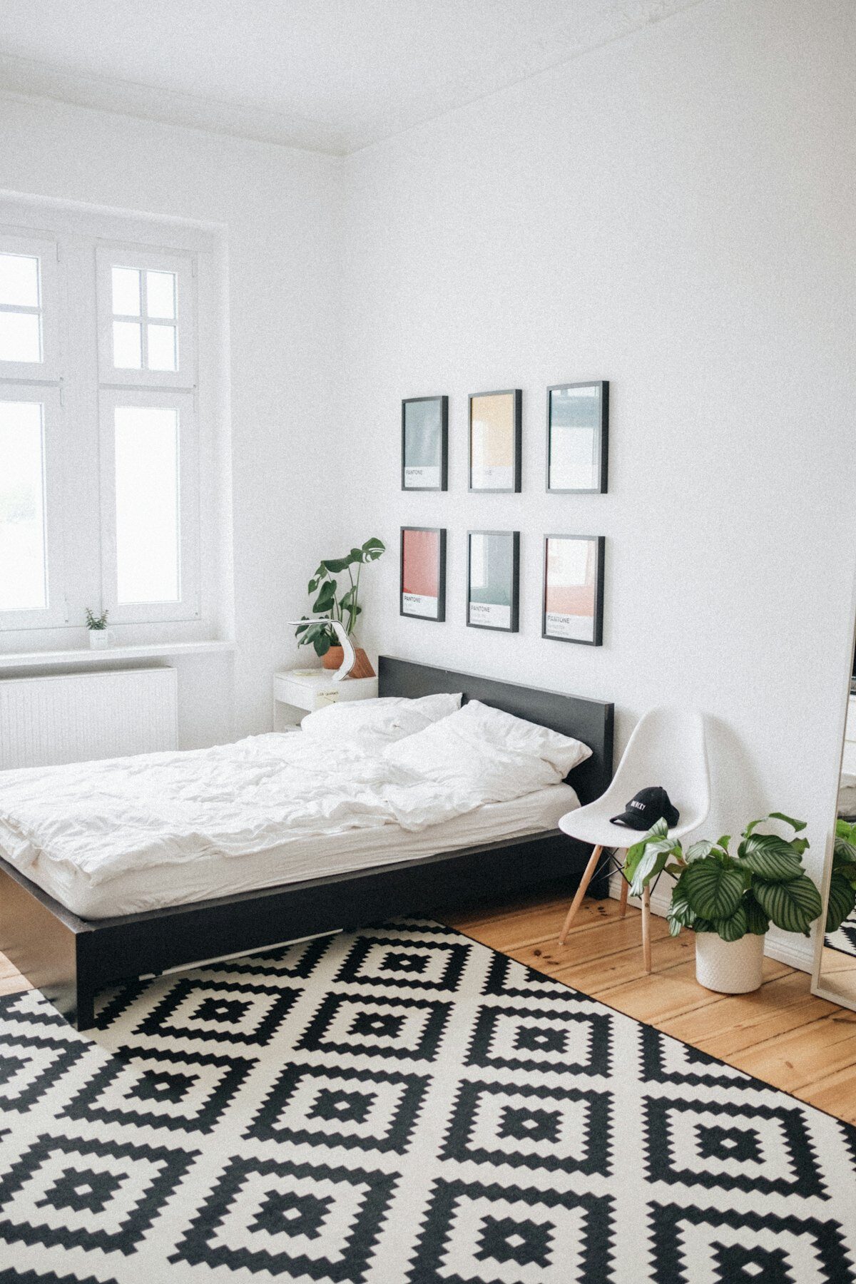 Giường Ngủ Gỗ Sồi Bo Viền