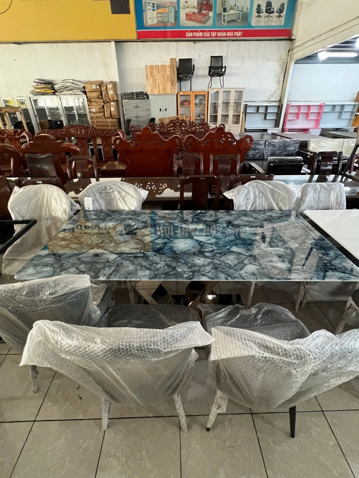 Bàn đá thạch cao cấp 1m8 